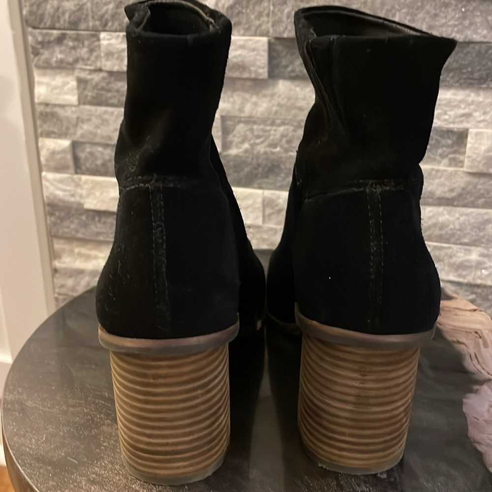 LUCKY BRAND SUEDE WOMEN BLACK BOOTIES 6.5 - Picture 4 of 9